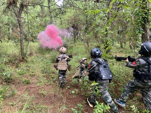 昆明軍事夏令營可以解決小孩的問題嗎